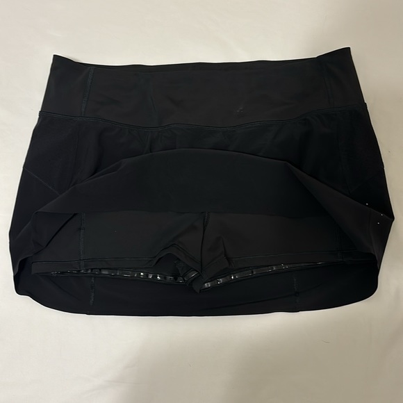Athleta Run With It 14” Skort - Picture 3 of 9